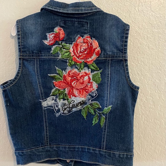 Guess Teen’s Jean Vest with Embroidered Roses - Picture 2 of 8